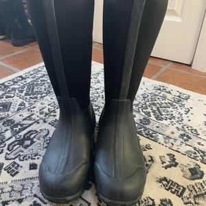 Bogs - classic high rain boots, women’s size 10